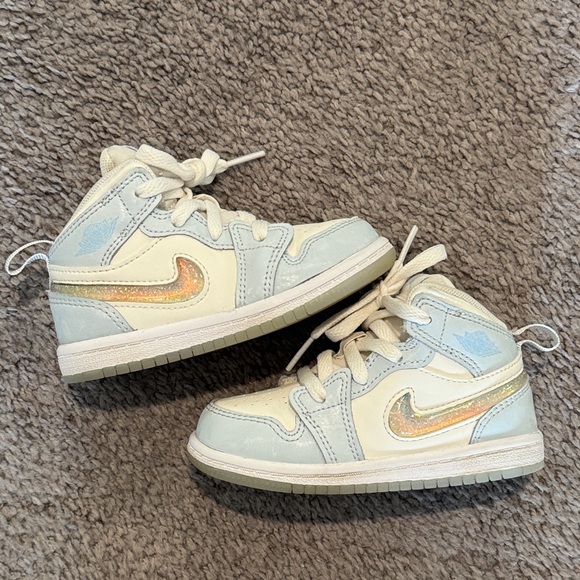 Shoes | Nike Air Jordan 1 Mid Se Td Glitter Swoosh Blue Tint White Ice ...